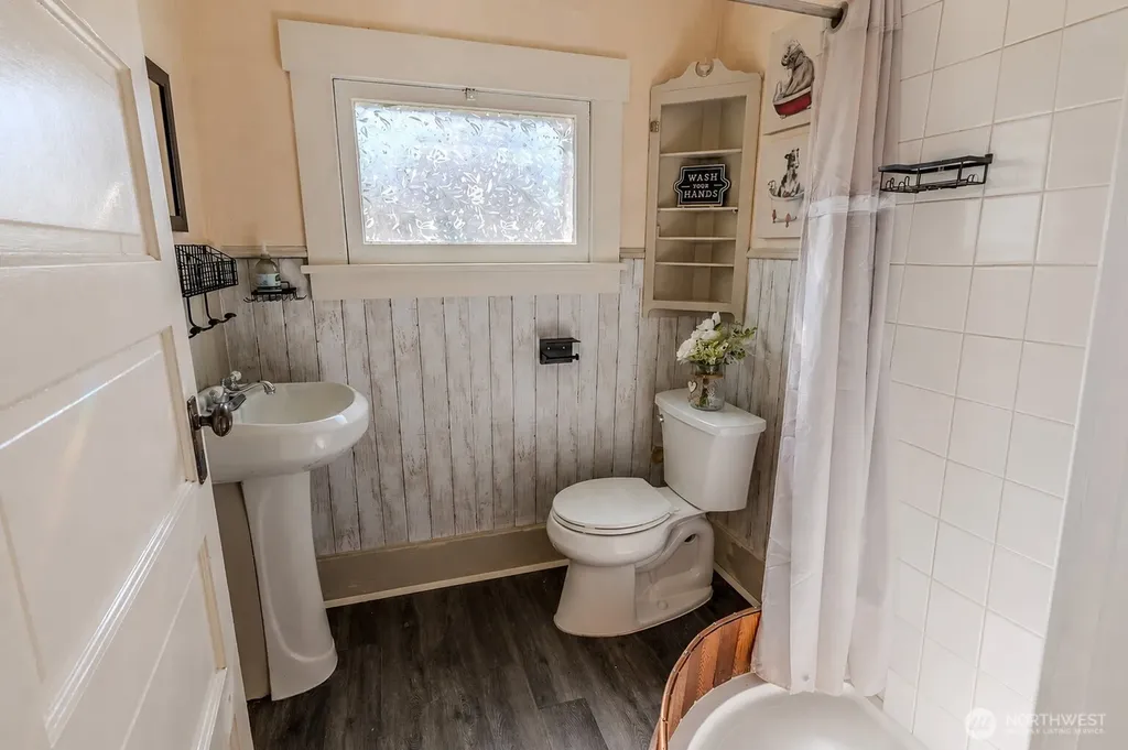 311 Cherry Street Blaine WA 98230