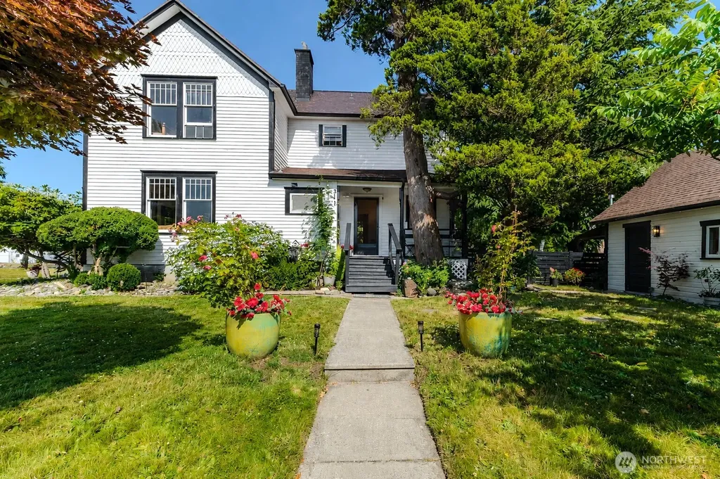 311 Cherry Street Blaine WA 98230