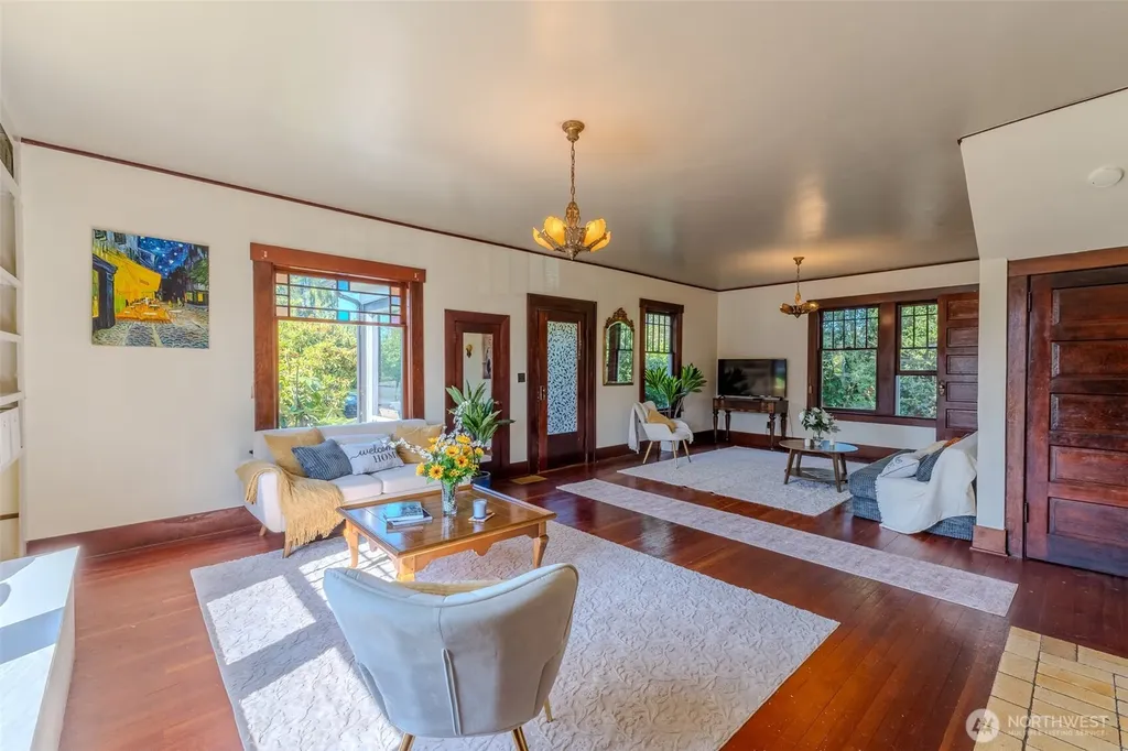 311 Cherry Street Blaine WA 98230