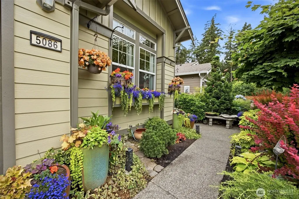 5086 Cypress Loop NE Lacey WA 98516