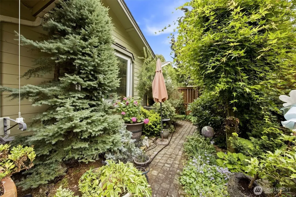 5086 Cypress Loop NE Lacey WA 98516