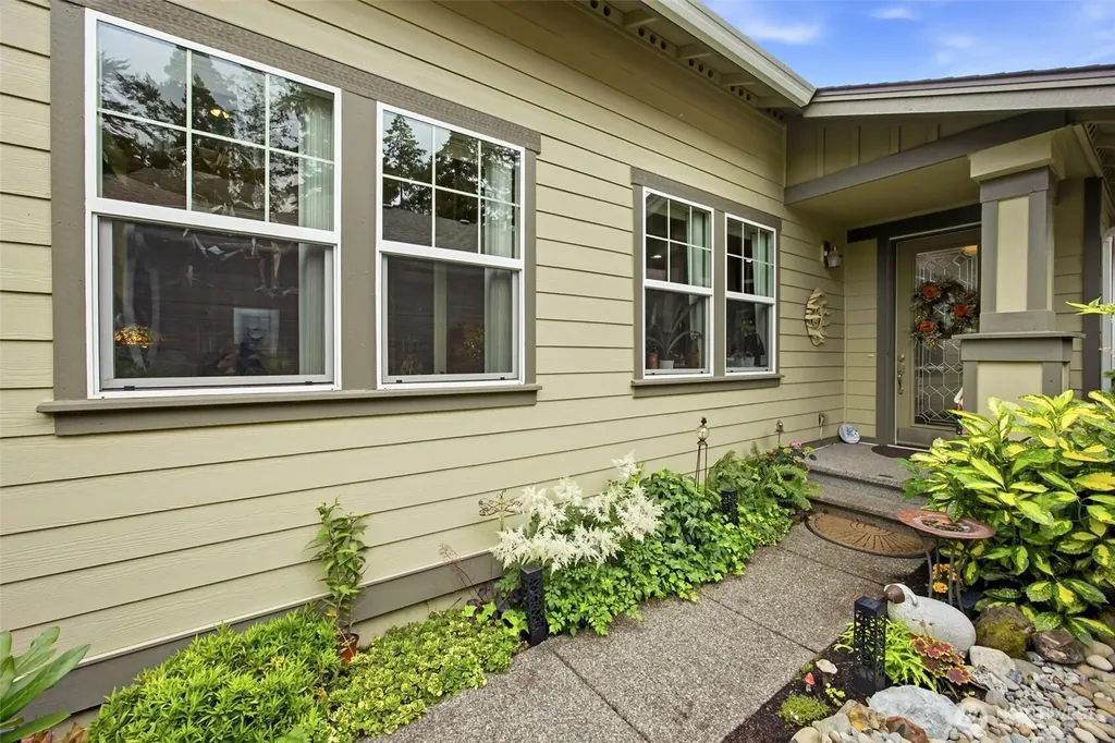 5086 Cypress Loop NE Lacey WA 98516