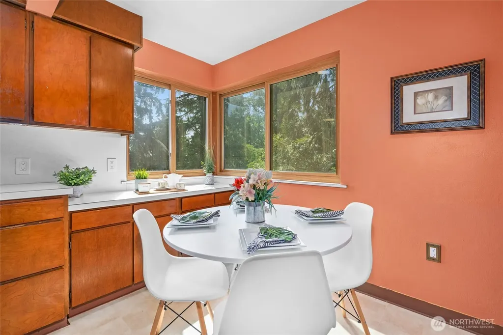 1529 NE 94th Street Seattle WA 98115