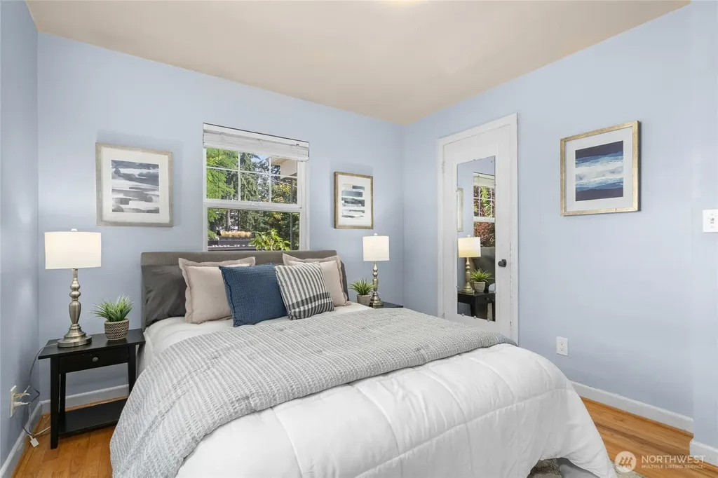 1529 NE 94th Street Seattle WA 98115