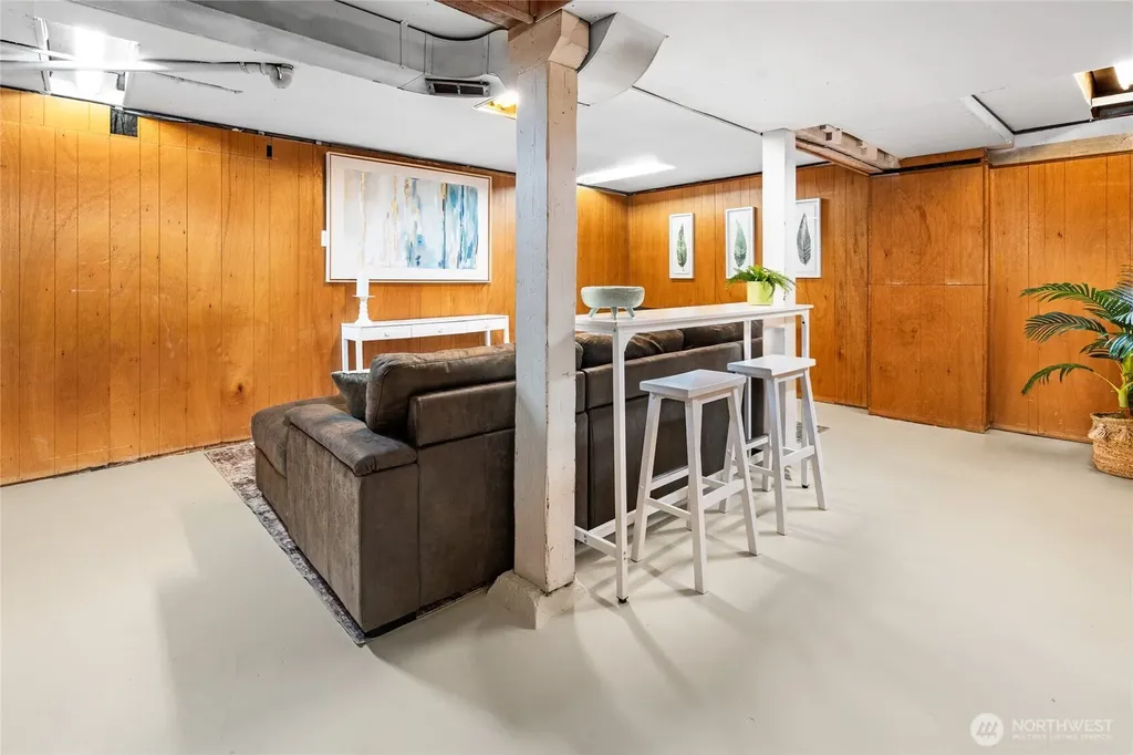 1529 NE 94th Street Seattle WA 98115