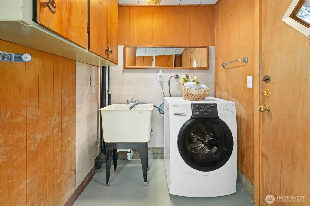 1529 NE 94th Street Seattle WA 98115