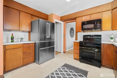 1529 NE 94th Street Seattle WA 98115