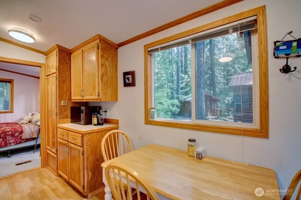 40 Riverside Drive Deming WA 98244