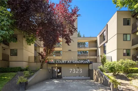 7323 Sand Point Way NE Seattle WA 98115