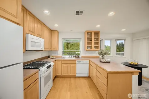22760 43rd Court Issaquah WA 98029