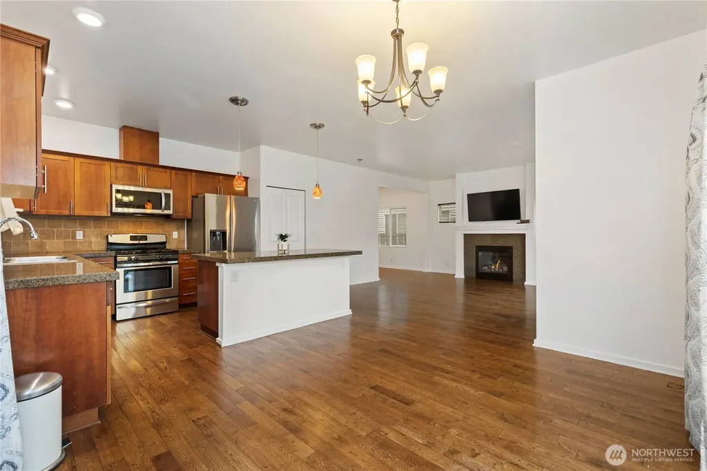4217 L Place NE Auburn WA 98002