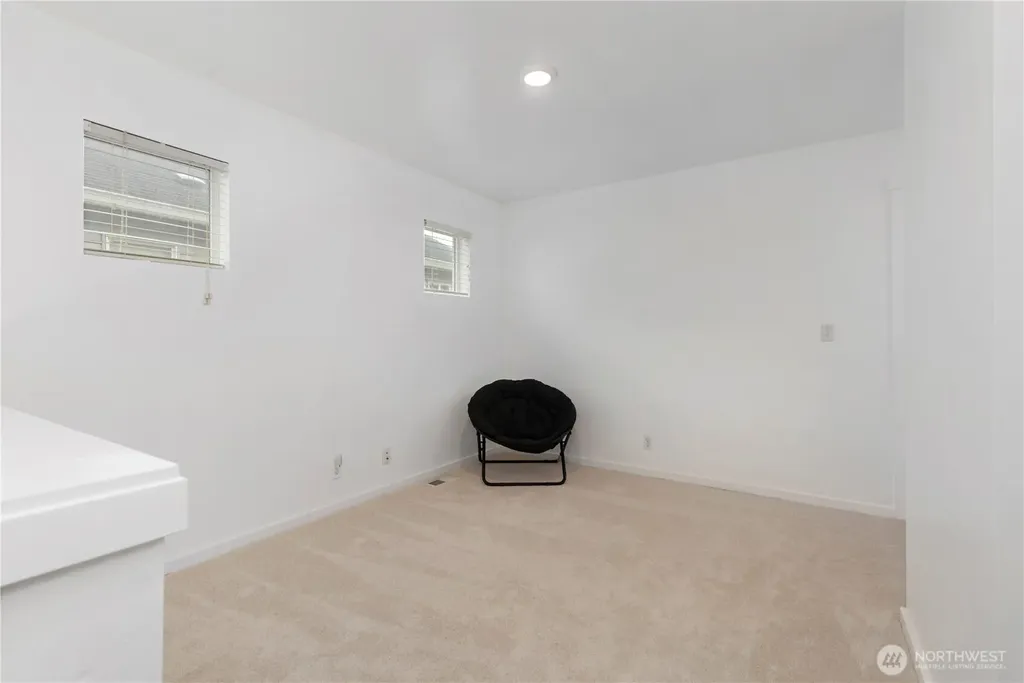 4217 L Place NE Auburn WA 98002