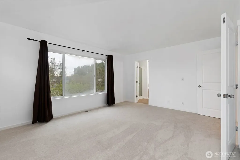 4217 L Place NE Auburn WA 98002