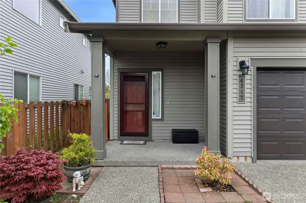 4217 L Place NE Auburn WA 98002