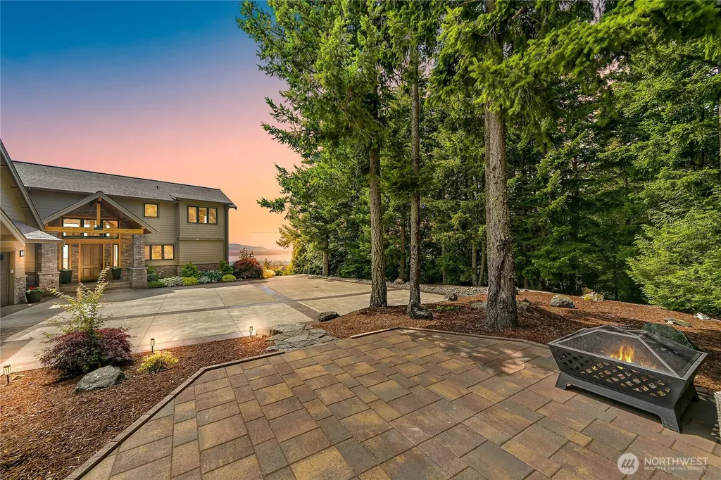 4311 Samish Crest Drive Bellingham WA 98229