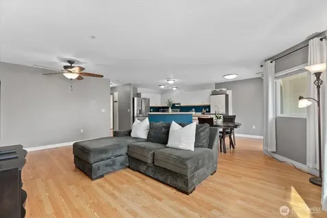 1318 37th Street Everett WA 98201