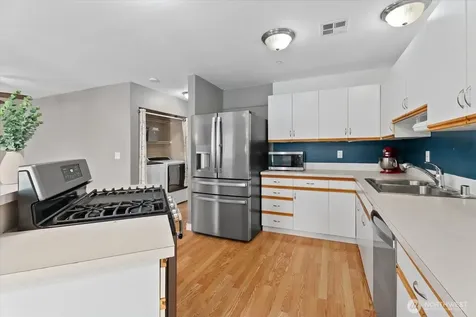 1318 37th Street Everett WA 98201