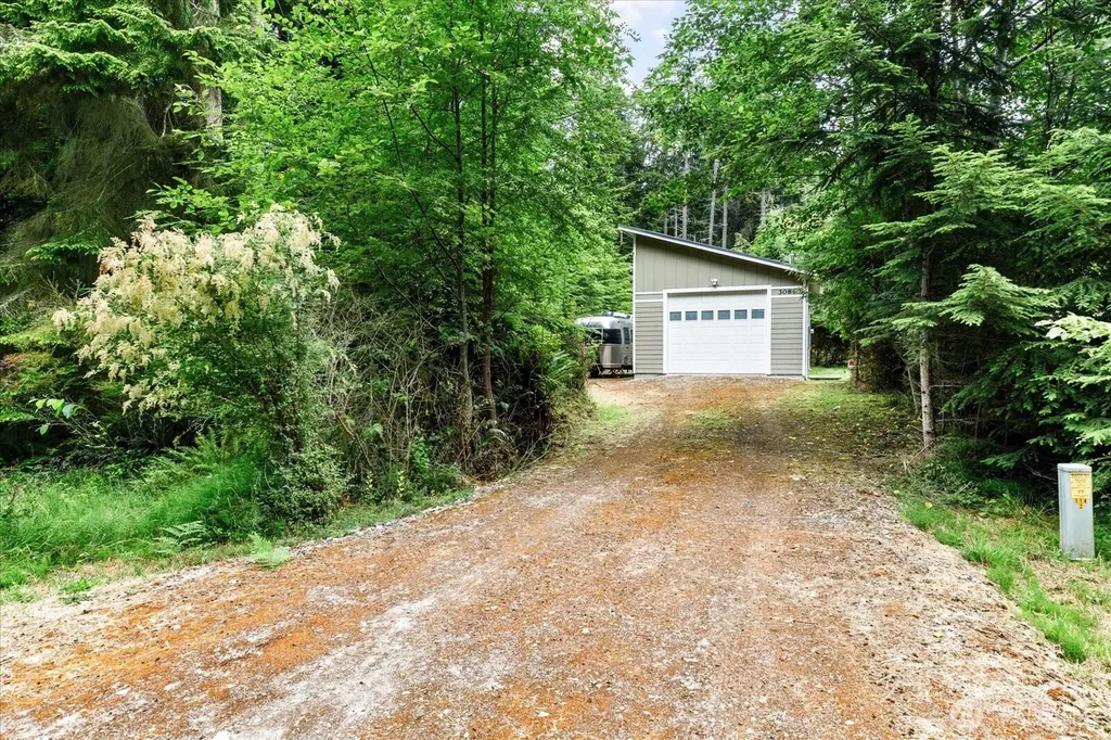 3086 Spahr Road Greenbank WA 98253