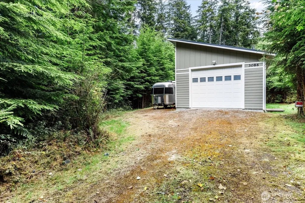 3086 Spahr Road Greenbank WA 98253