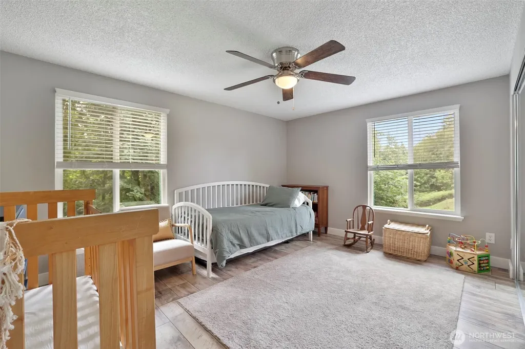 3929 Faith Place NW Bremerton WA 98312