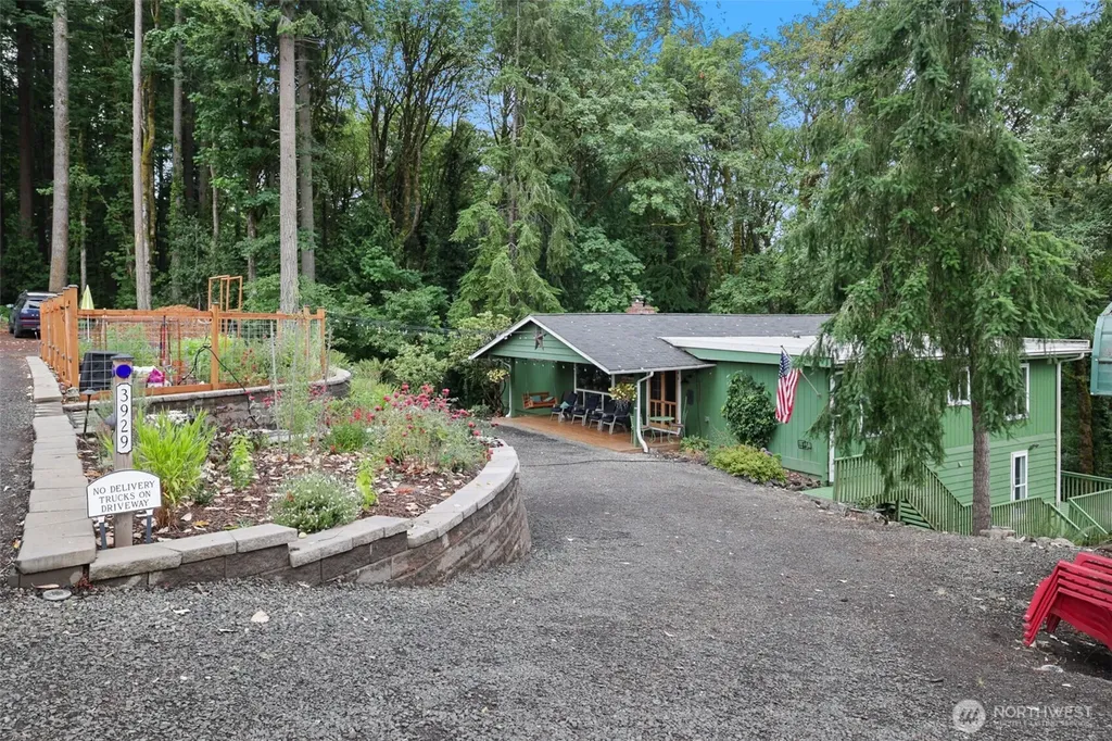 3929 Faith Place NW Bremerton WA 98312
