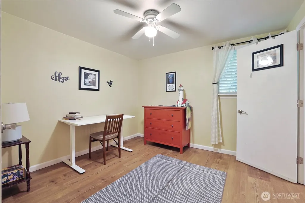 3929 Faith Place NW Bremerton WA 98312