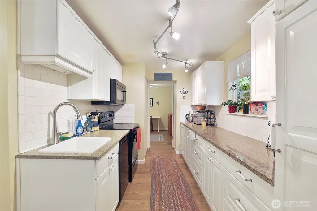 3929 Faith Place NW Bremerton WA 98312