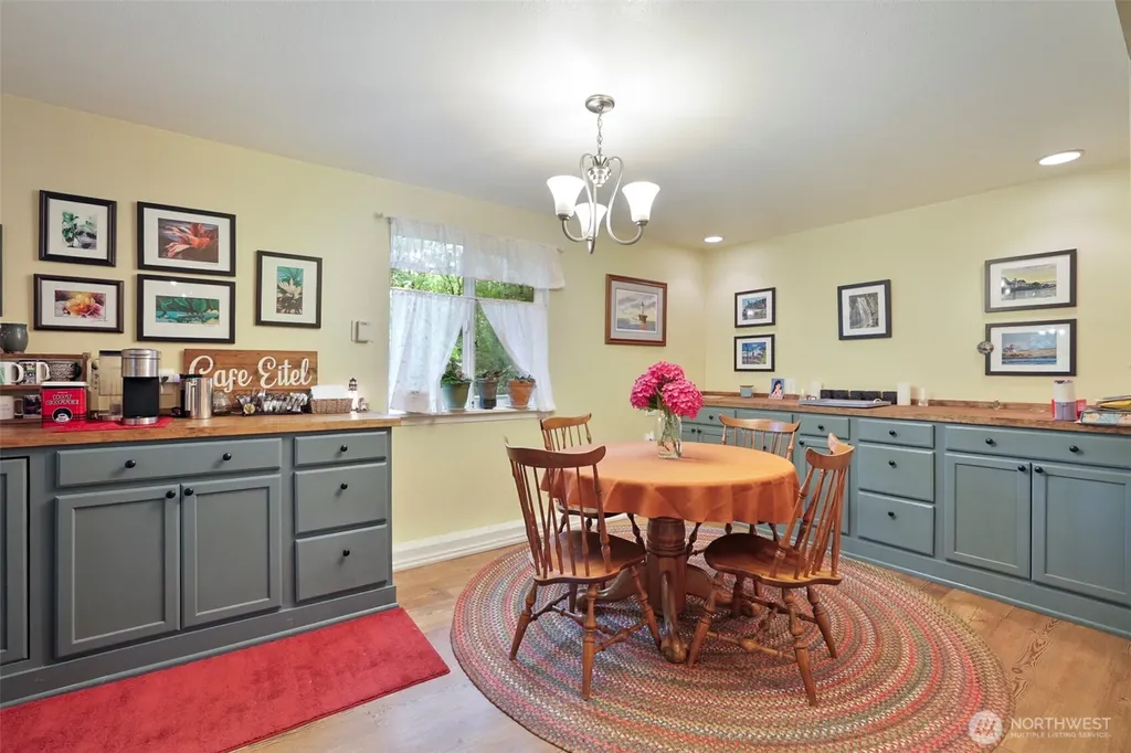 3929 Faith Place NW Bremerton WA 98312