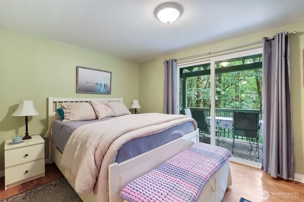 3929 Faith Place NW Bremerton WA 98312