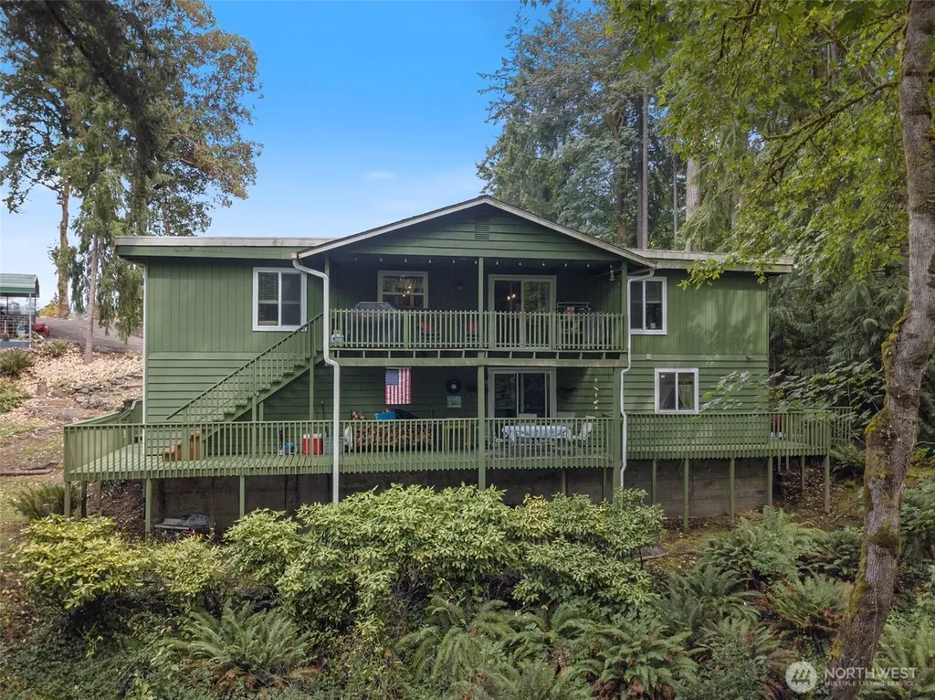 3929 Faith Place NW Bremerton WA 98312