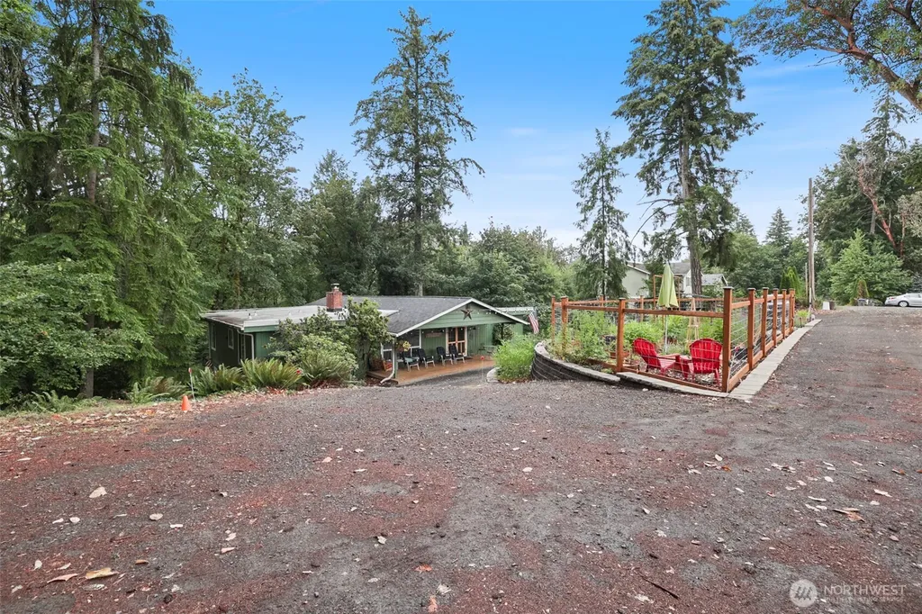 3929 Faith Place NW Bremerton WA 98312
