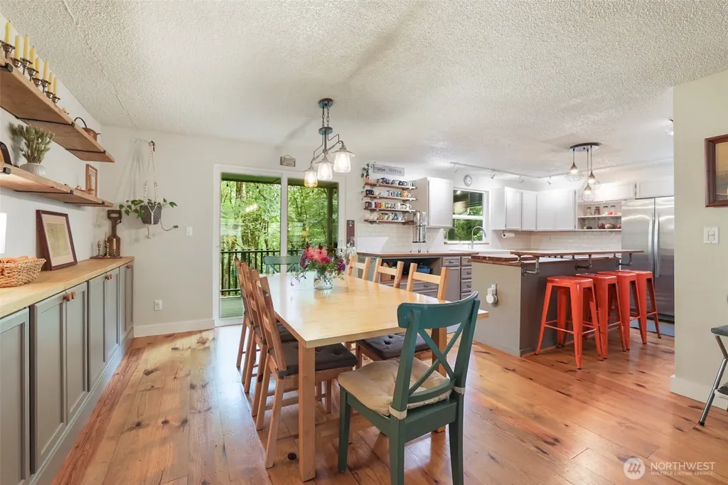 3929 Faith Place NW Bremerton WA 98312