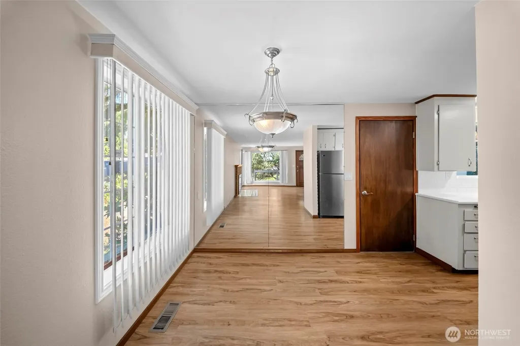 11502 29th Avenue SW Seattle WA 98146