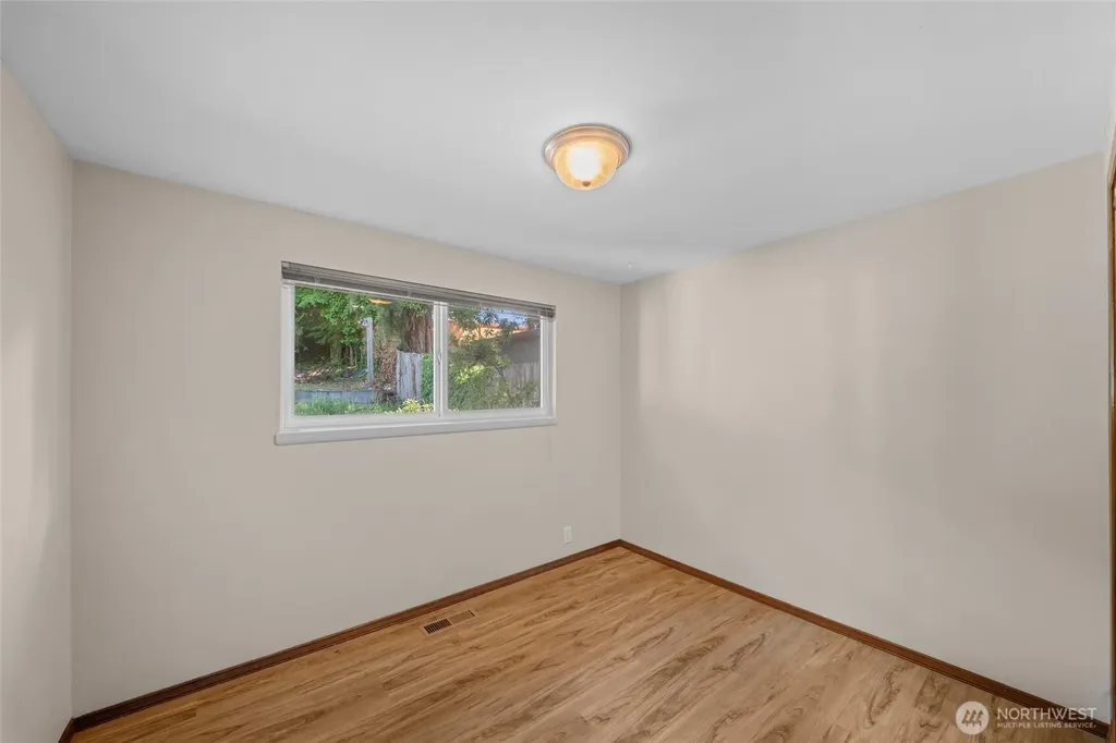 11502 29th Avenue SW Seattle WA 98146