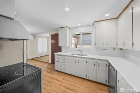11502 29th Avenue SW Seattle WA 98146