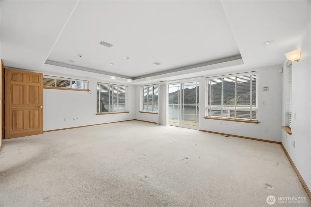 3035 Lakeshore Road Manson WA 98831