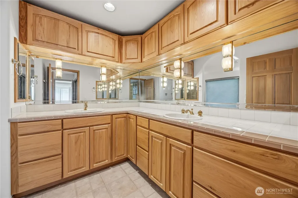 3035 Lakeshore Road Manson WA 98831