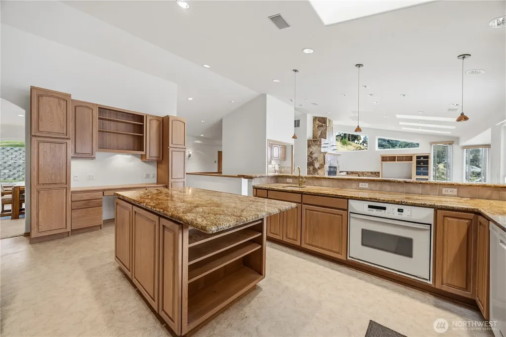 3035 Lakeshore Road Manson WA 98831
