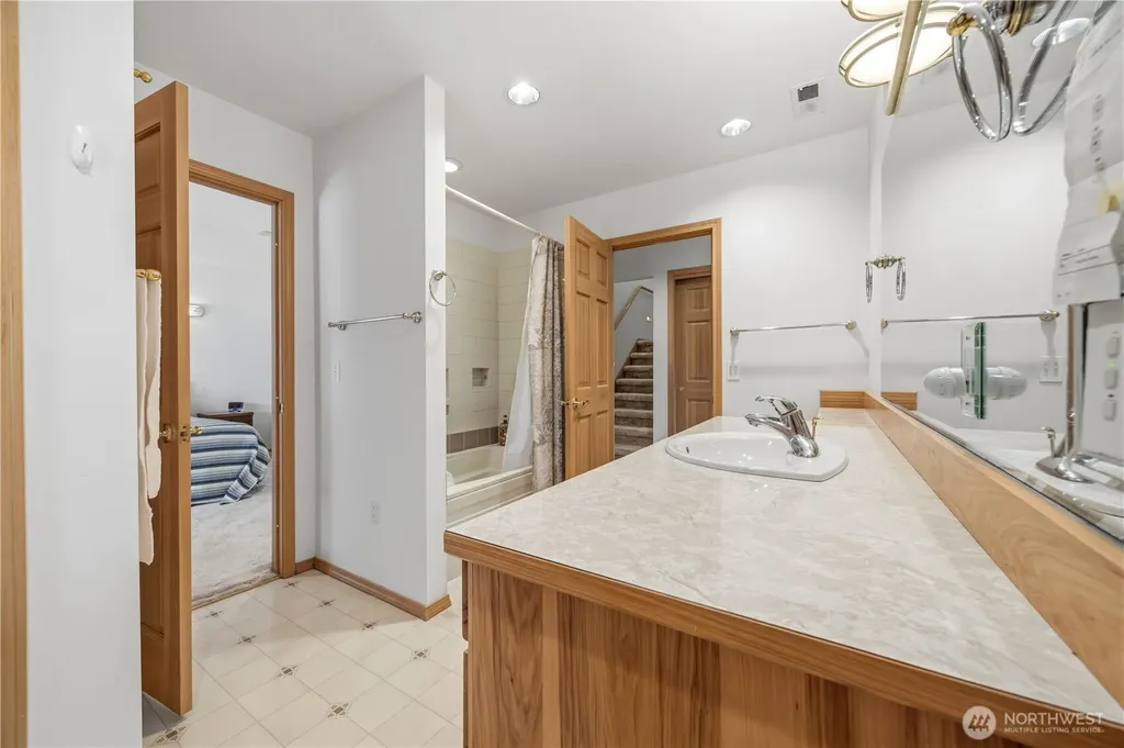 3035 Lakeshore Road Manson WA 98831
