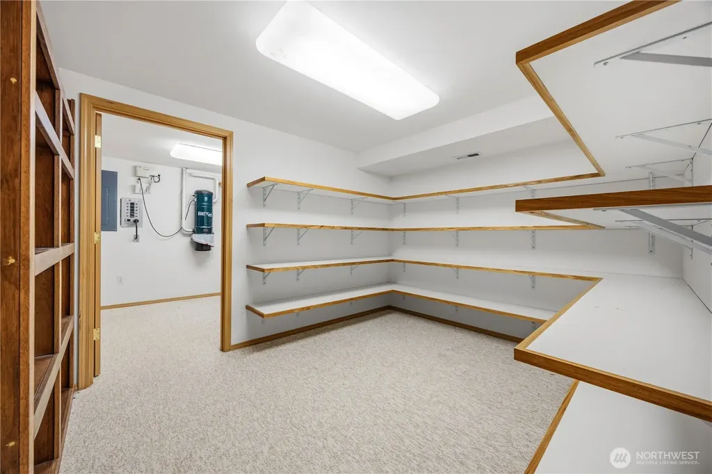 3035 Lakeshore Road Manson WA 98831