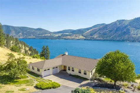 3035 Lakeshore Road Manson WA 98831