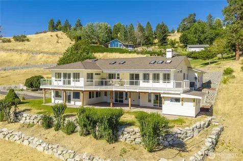 3035 Lakeshore Road Manson WA 98831