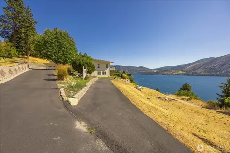 3035 Lakeshore Road Manson WA 98831