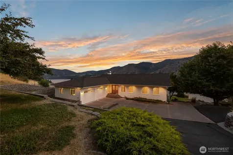 3035 Lakeshore Road Manson WA 98831