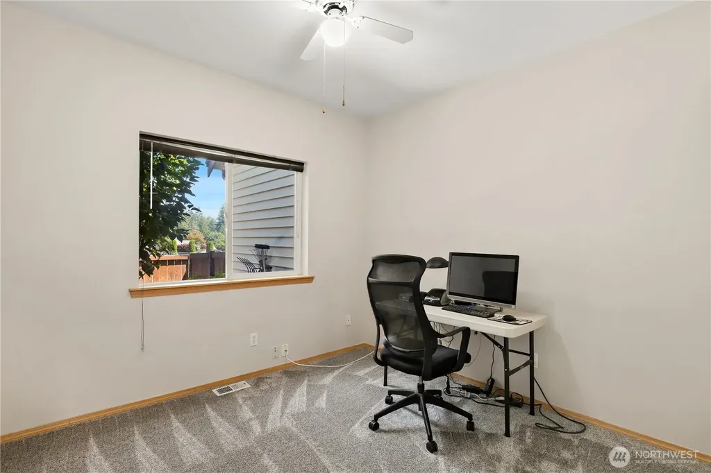 20321 124th Street Ct E Sumner WA 98391