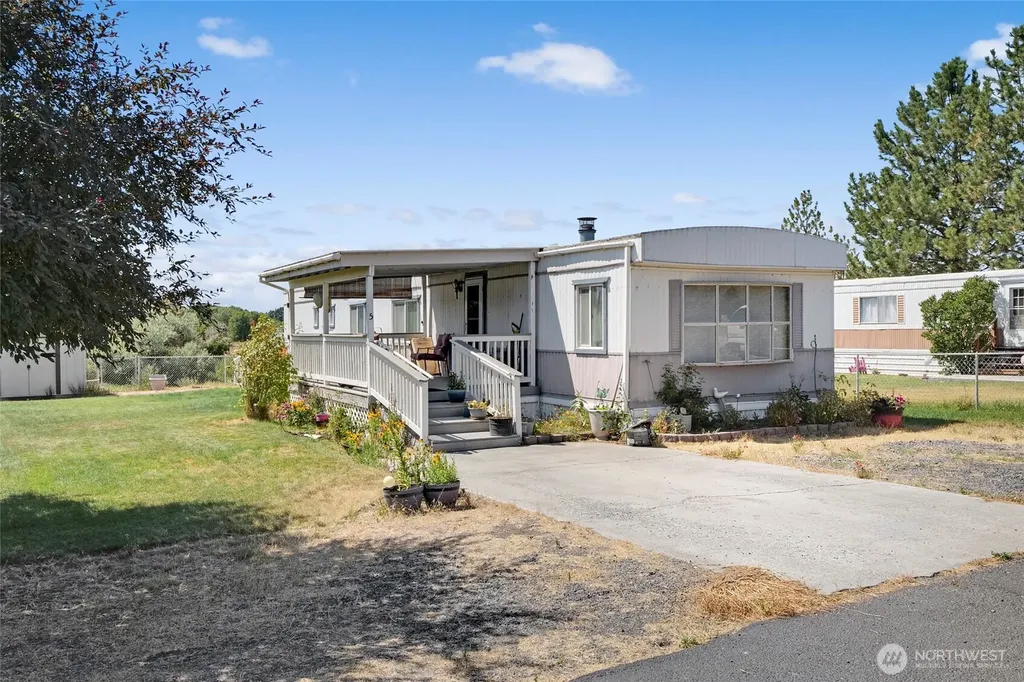 4680 K NE Moses Lake WA 98837