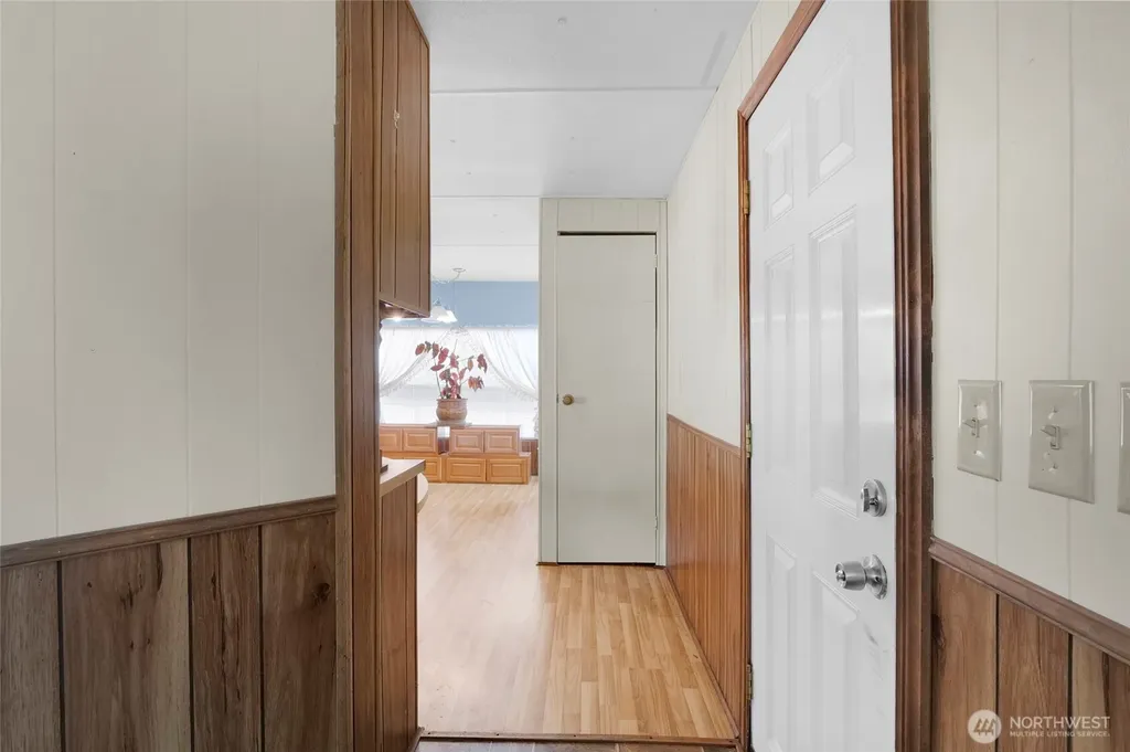 4680 K NE Moses Lake WA 98837