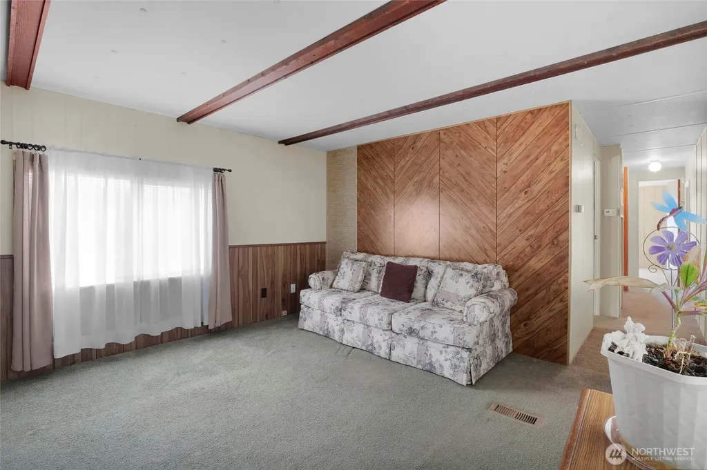 4680 K NE Moses Lake WA 98837