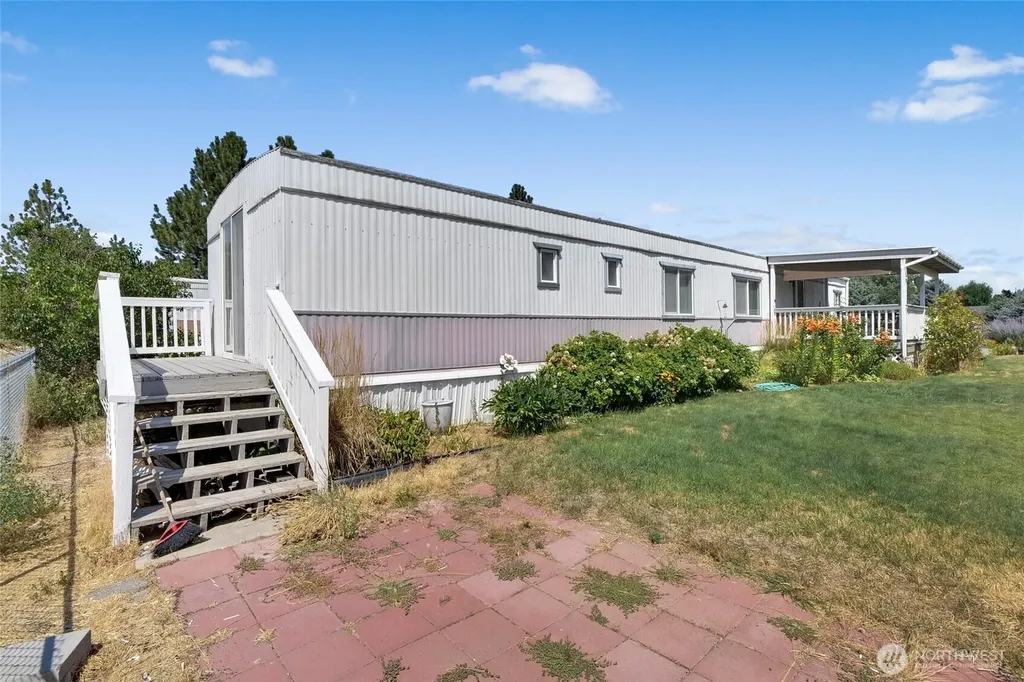 4680 K NE Moses Lake WA 98837
