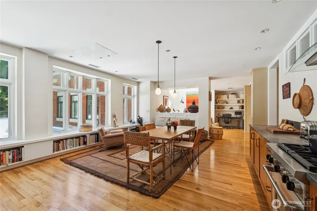 2809 Mount Rainier Drive S Seattle WA 98144